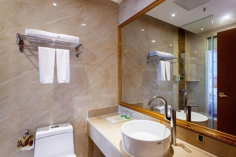 Bathroom 4, Vienna Hotel (Pingxiang Runda international Pedestrian Street), Pingxiang