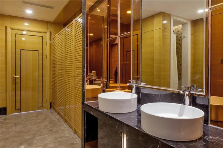 Bathroom 3, Empark Seabed Hot Spring Hotel, Ningbo