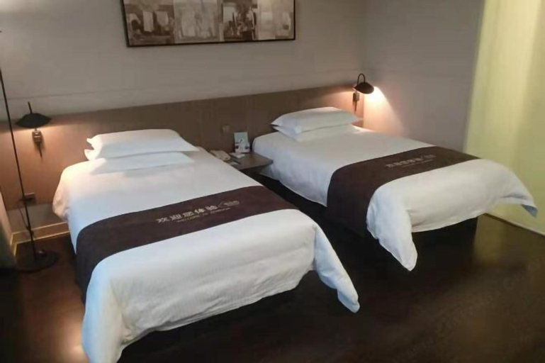 Bedroom 8