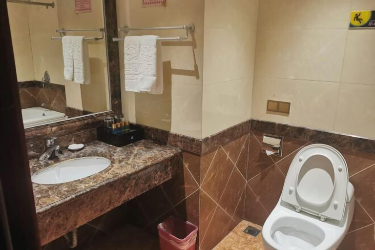 Bathroom 4, The Dynast's Hotel, Foshan