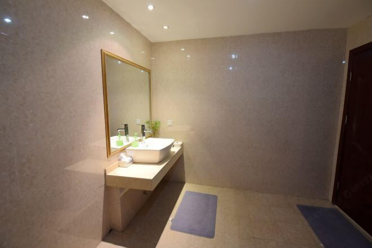 Bathroom 4, Censhan Hotel, Shangrao