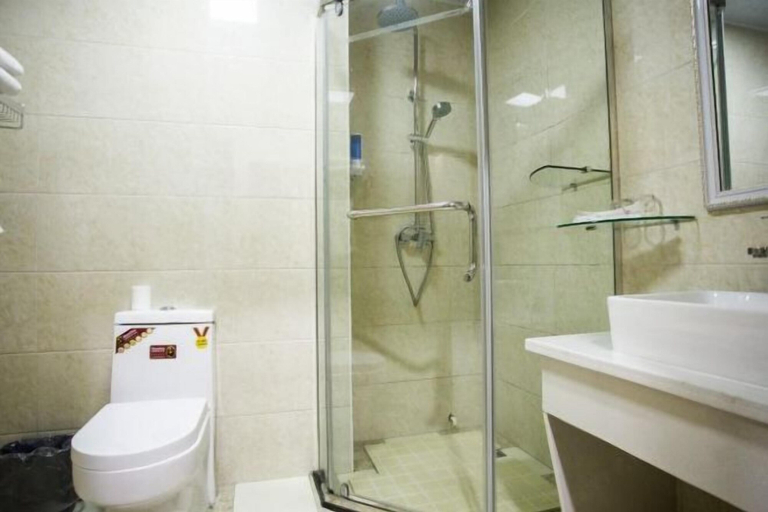 Bathroom, Anmen Phoenix Yipin Business Hotel, Huangshan