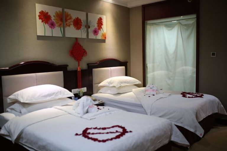 Bedroom 1, Huafeng Huatian Hotel, Yongzhou