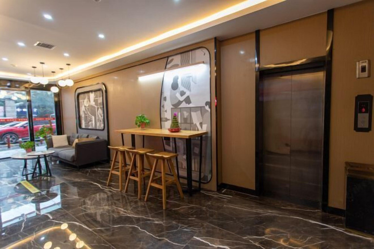 Others 4, Thank U Hotel (Lengshuijiang Red Double Happiness Building Material Market), Loudi