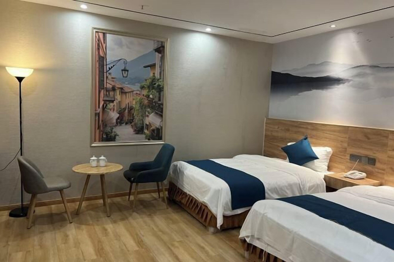 Bedroom 1, Zizhongchuan East Business Hotel, Neijiang]]