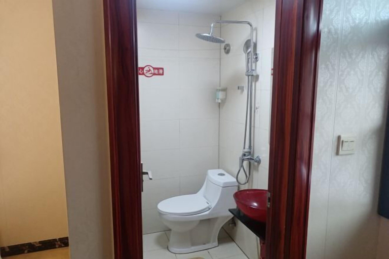 Bathroom 3, Huayan Hotel, Yongzhou