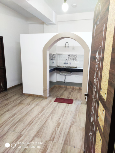Others 5, Yog Bhawan, Gautam Buddha Nagar