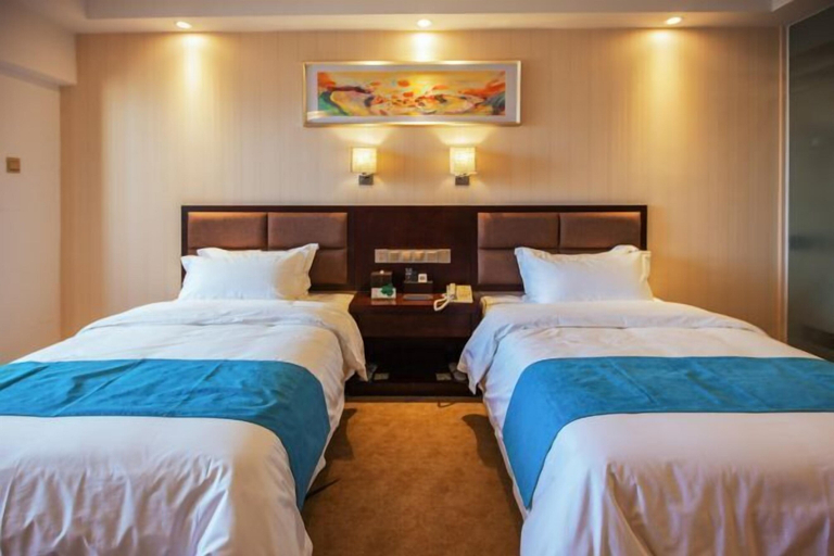 Bedroom 3, Antai Hotel, Kunming