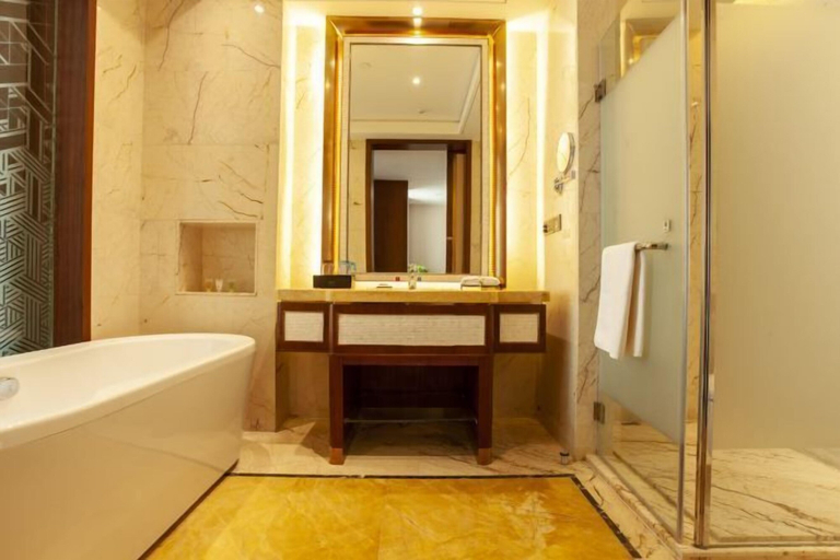 Bathroom 4, Tianyuan International Hotel, Aksu