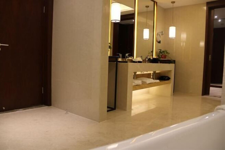 Bathroom 4, Tianming Jinjiang International Hotel, Zhoukou
