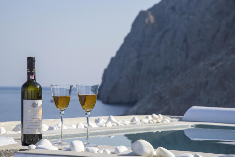 Food & Drinks 5, Blue Waves, South Aegean