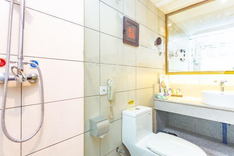 Bathroom 4, Liuzhi Gongkuang Hotel, Liupanshui