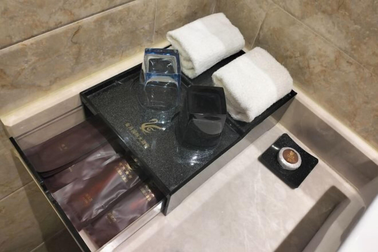 Bathroom 4, Jinyue International Hotel, Tieling