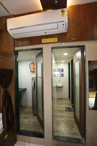 Others 5, Mango Marol Dormitory, Mumbai Suburban