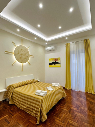 Others 2, SoLuMa' Chiaja Rooms, Napoli