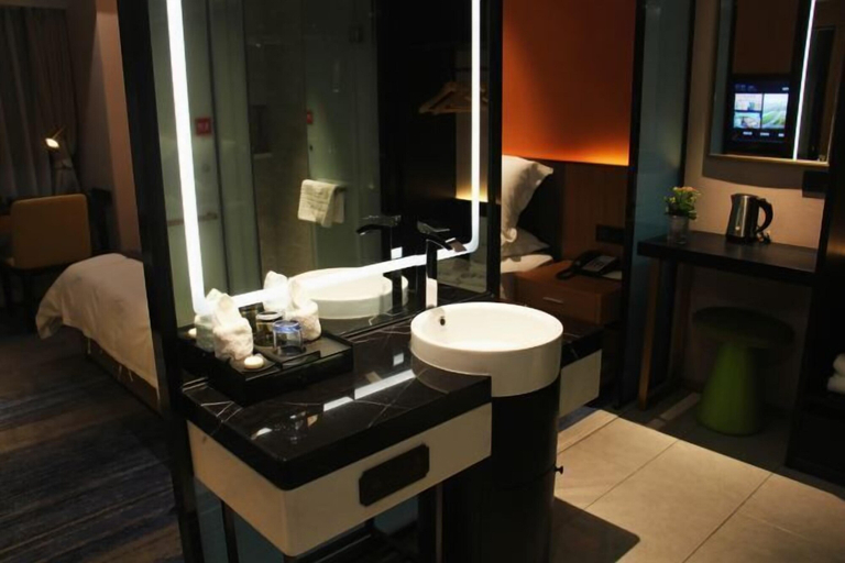 Bathroom 3, Yunman Life Hotel, Luzhou