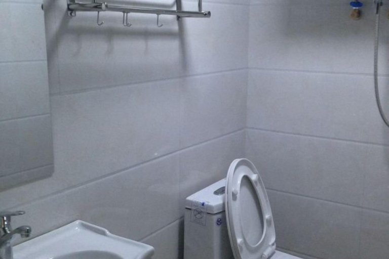 Bathroom 3, Fangyuan Inn, Zhangzhou