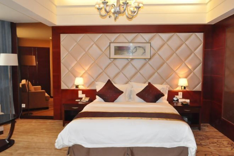 Bedroom 3, Qingshen Hotel, Meishan