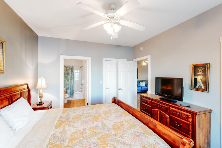Bedroom 2, Mulligan, Horry
