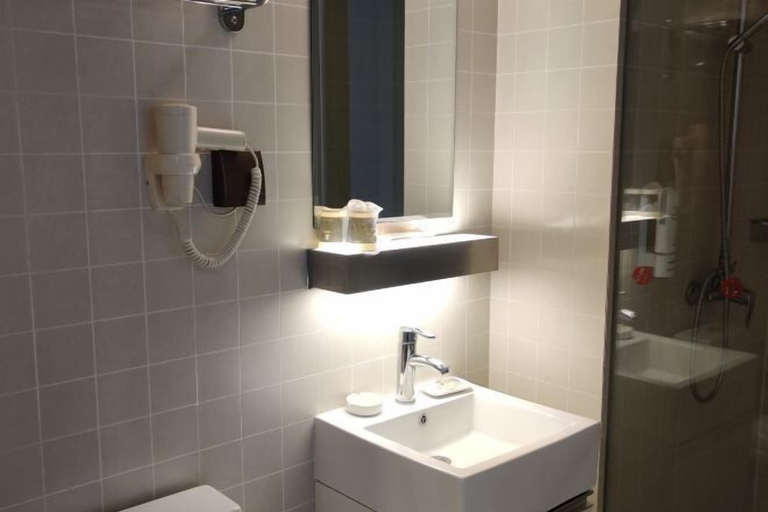 Bathroom 4, Jinjiang Inn Select (Taixing Runtai South Road), Taizhou