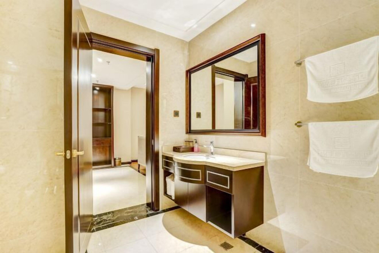 Bathroom 4, Xi Le Hui Hotel, Jiamusi