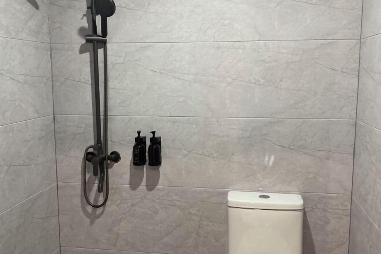Bathroom 3, Xinhuangdu Hotel, Xupu, Guilin