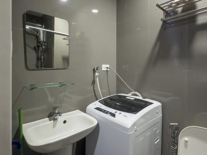 Bathroom 4