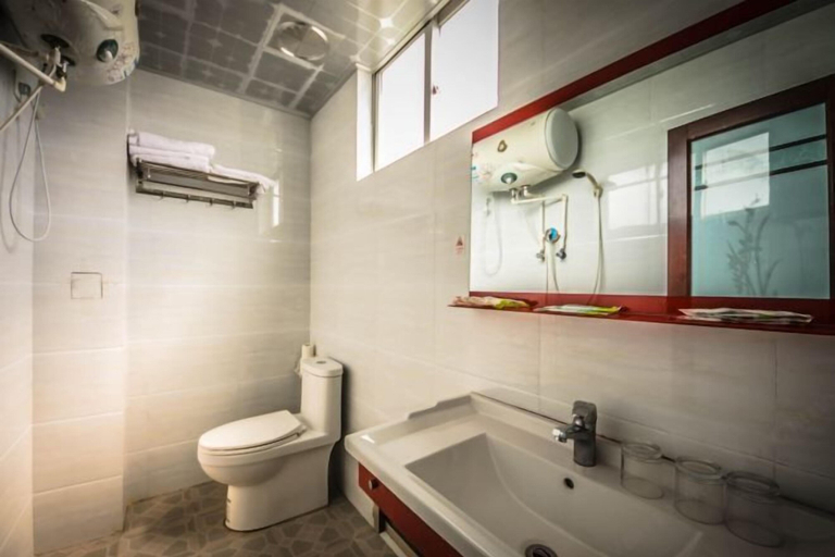 Bathroom 3, Jiangpao Express Inn, Nanping
