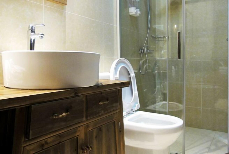 Bathroom 4, Banshan Xianke Inn, Huangshan