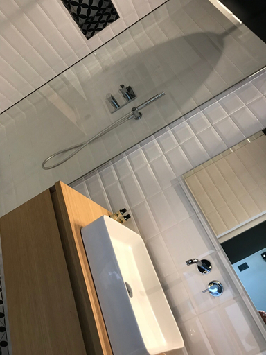 Bathroom 3, Les Terrasses de Padoue, Haute-Corse