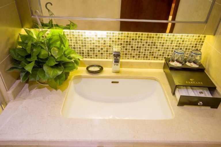 Bathroom 4, Cailun International Hotel, Hengyang