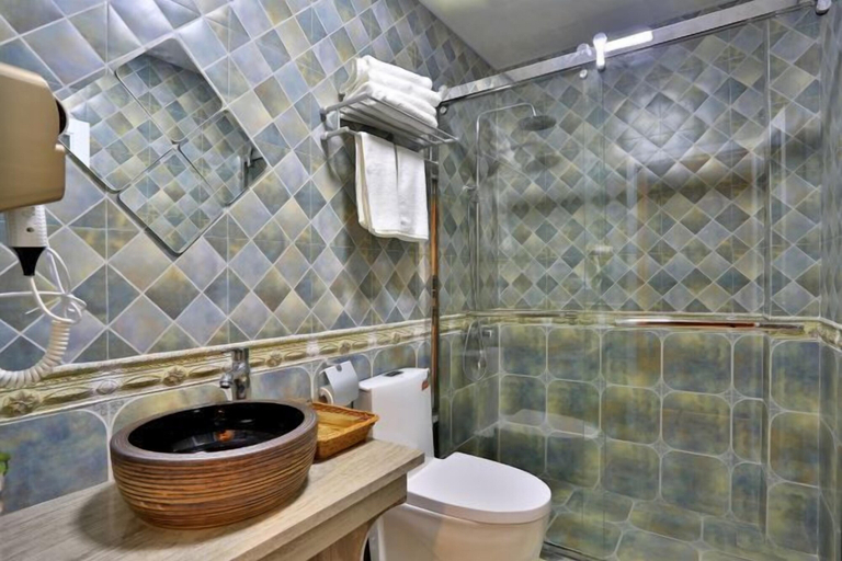 Bathroom 3, Zhenshuiju Hotel (Wuzhen West Scenic Area Branch), Jiaxing