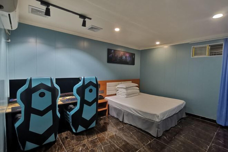 Bedroom 12