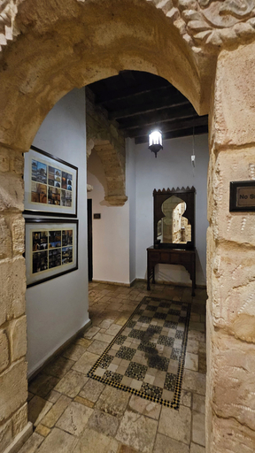 Others 5, Assaha Hotel, Baabda