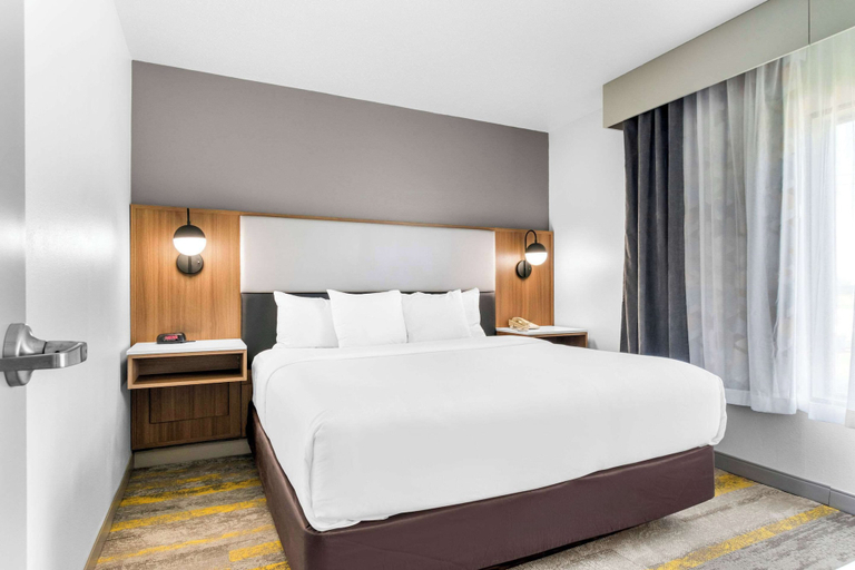 Bedroom 3, Comfort Inn & Suites York North, York