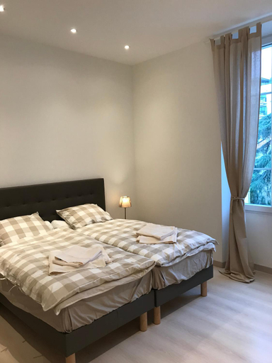 Others 5, Cannes center, Alpes-Maritimes