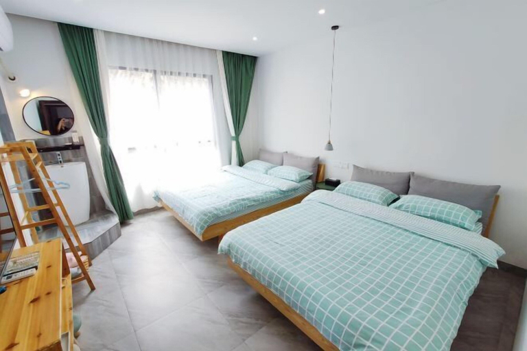 Bedroom 3, July 3rd, Xiangxi Tujia and Miao