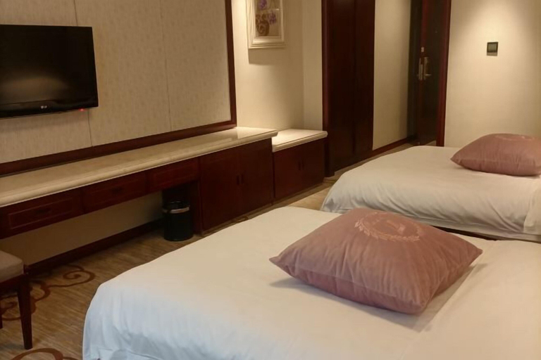 Bedroom 3, Taihua Hotel, Nantong