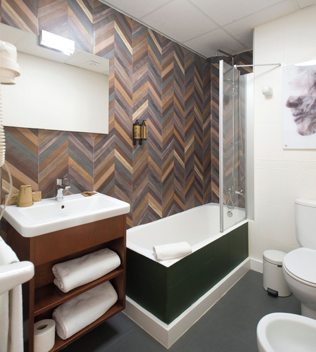 Bathroom 4, Hotel Marfil, Baleares
