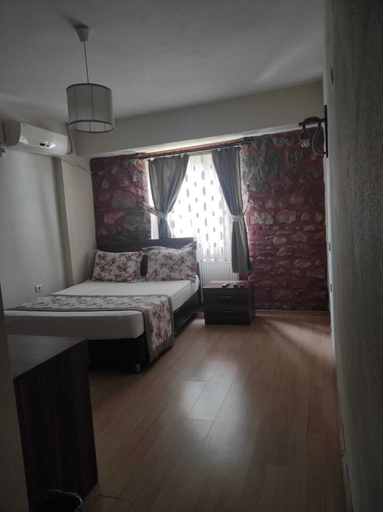 Bedroom 3, Odunluk Tas Konak Otel, Ezine