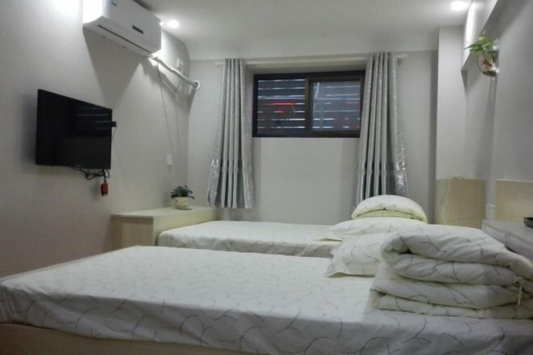 Bedroom 5, Buding Inn, Huangshan