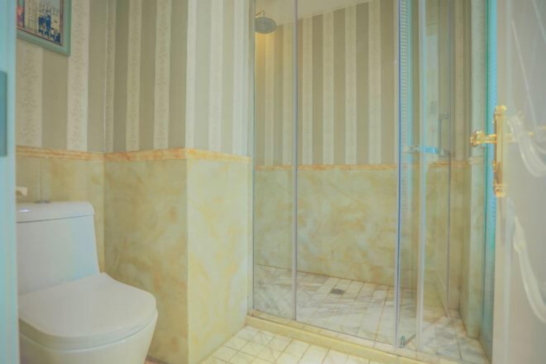 Bathroom 4, Nanhu Garden Hotel, Guiyang