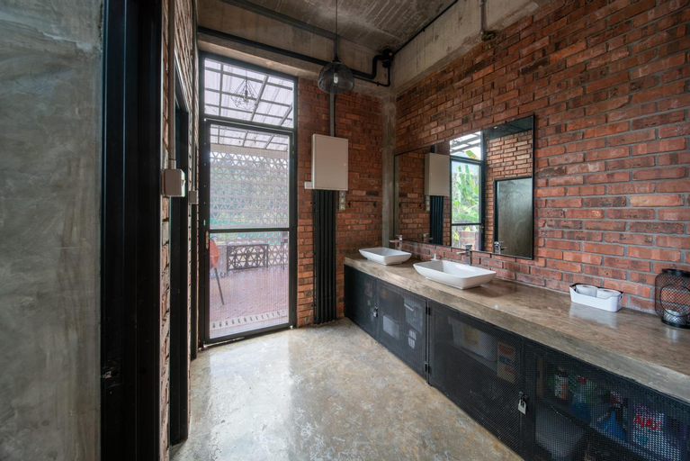 Bedroom 5, Brickhouse Bukit Tinggi by Santai Villas, Bentong