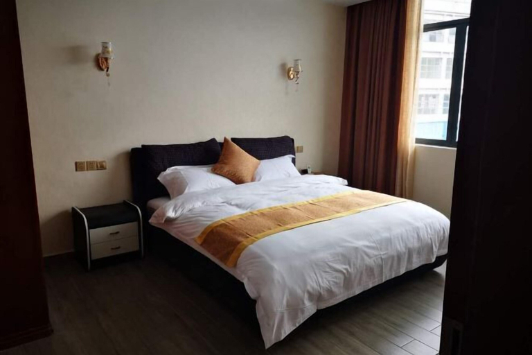 Bedroom 3, Xuangui Hotel, Qiannan Buyei and Miao