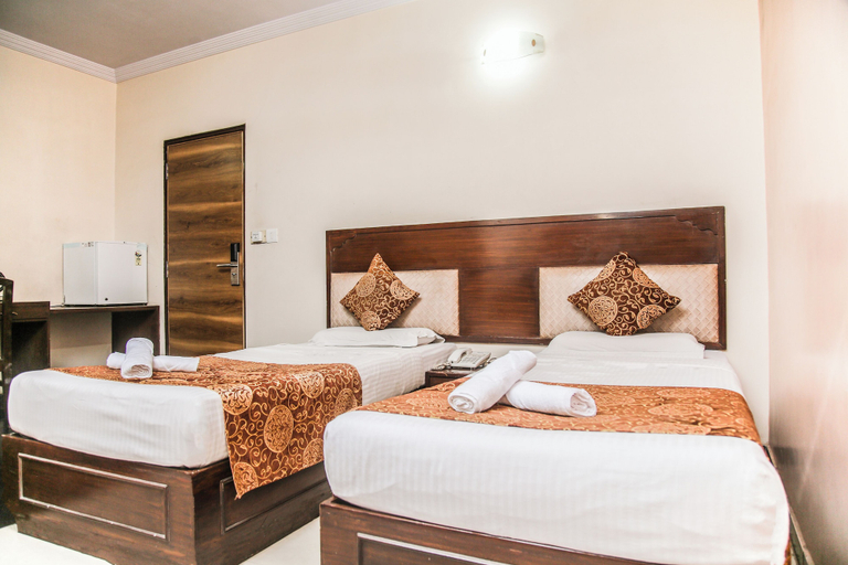 Bedroom 2, HOTEL SUN 'N' SHINE, Bhavnagar