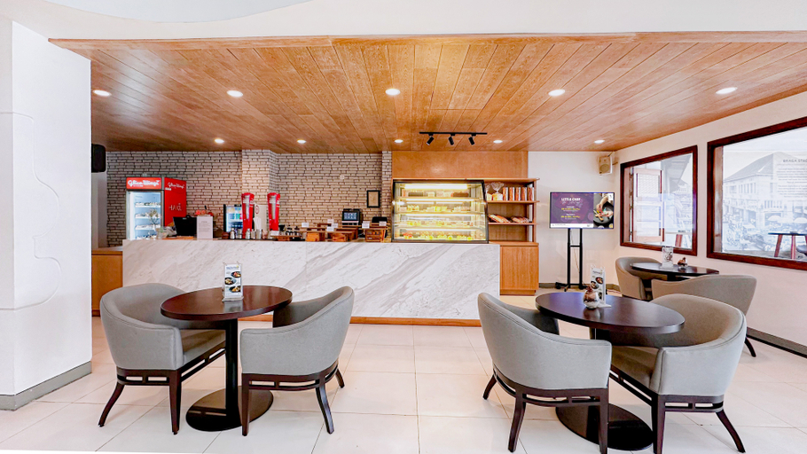 Food & Drinks 3, KIMAYA Braga Bandung, by HARRIS, Bandung