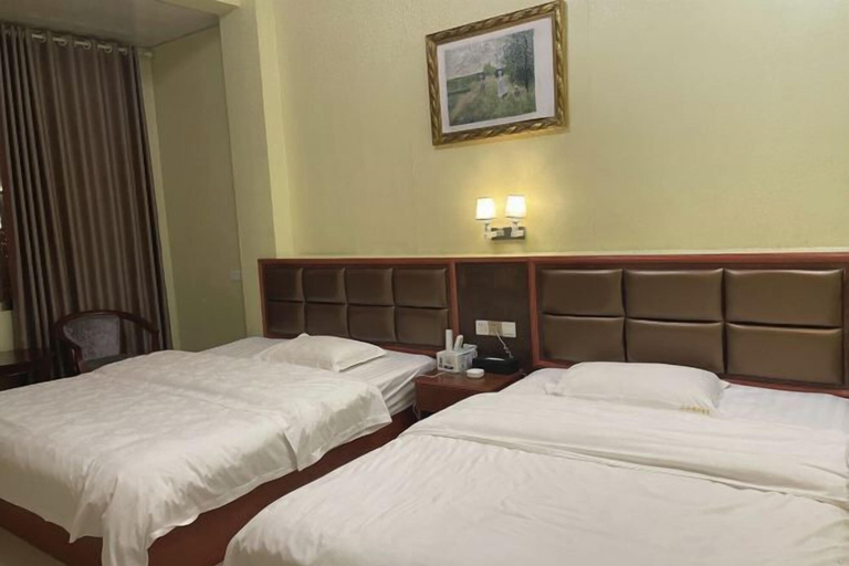 Bedroom 4, Sanhe Holiday Inn, Yongzhou