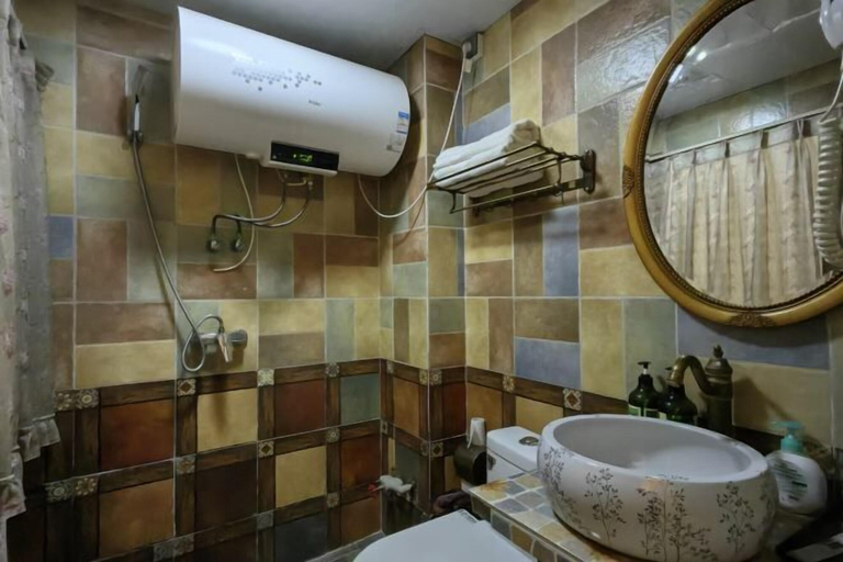 Bathroom 3, Zhongting Xiyun Hotel, Ngawa Tibetan and Qiang