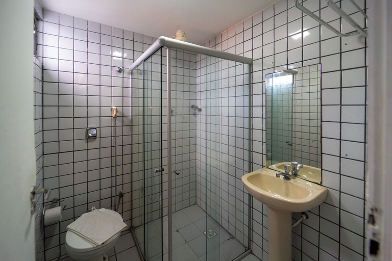 Bathroom 5, Lagoa Park Hotel, João Pessoa