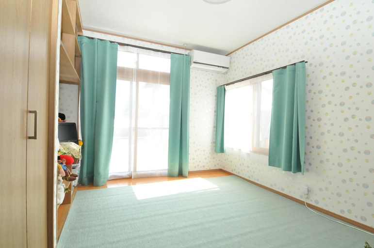 Bedroom 2, Daichan Farm Guest House, Asahi
